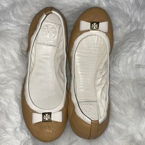 Tory Burch comfy lovely flats 🥰